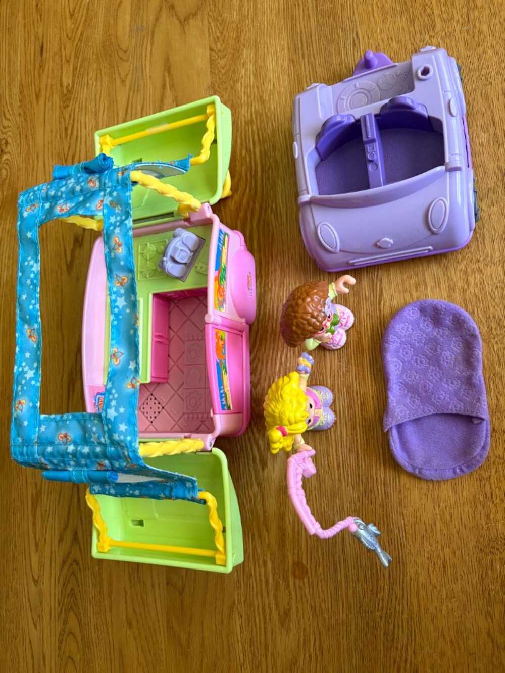 Fisher Price Little People Song & Sound Camper(Works) Car 2 Figures Fishing ...
